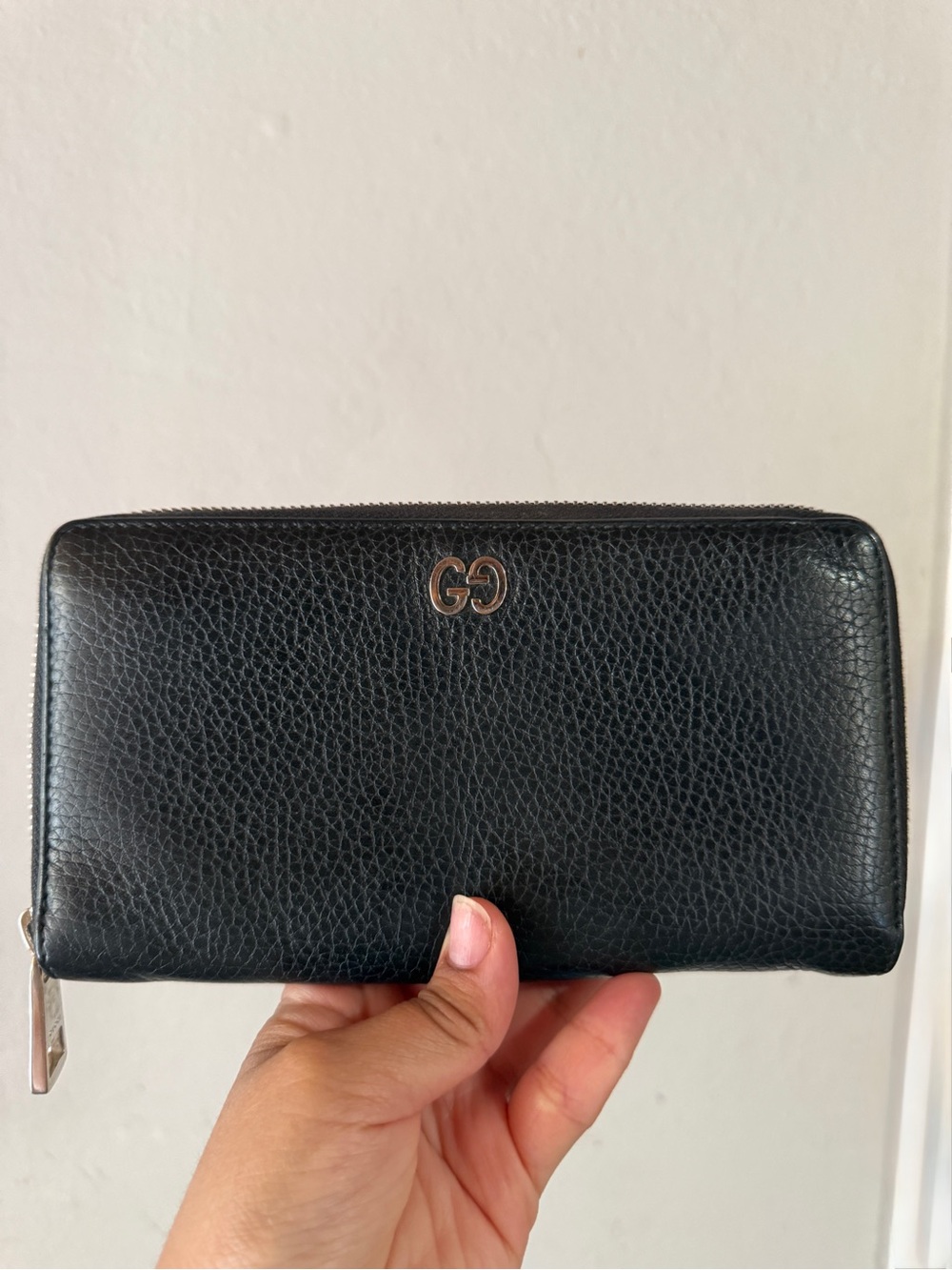 Gucci Black Pebbled Calfskin Dorian Zip Around Wallet
